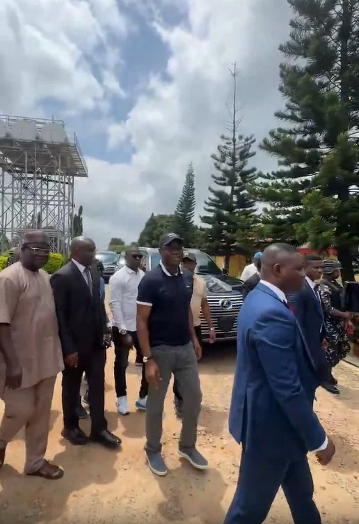 Makinde Visits Rescued Oyo Pupils, Teachers at Military Hospital