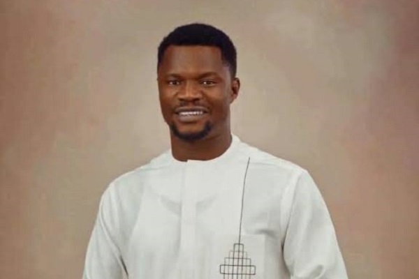 YORUBA GOSPEL MUSIC IN MOURNING AS TOLUWANISINGS DIES SUDDENLY AT DAWN